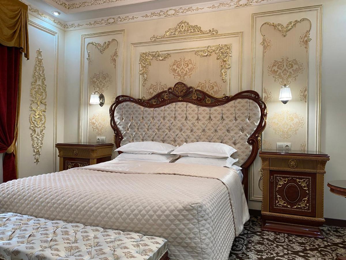 Lion Hotel Астана Екстериор снимка