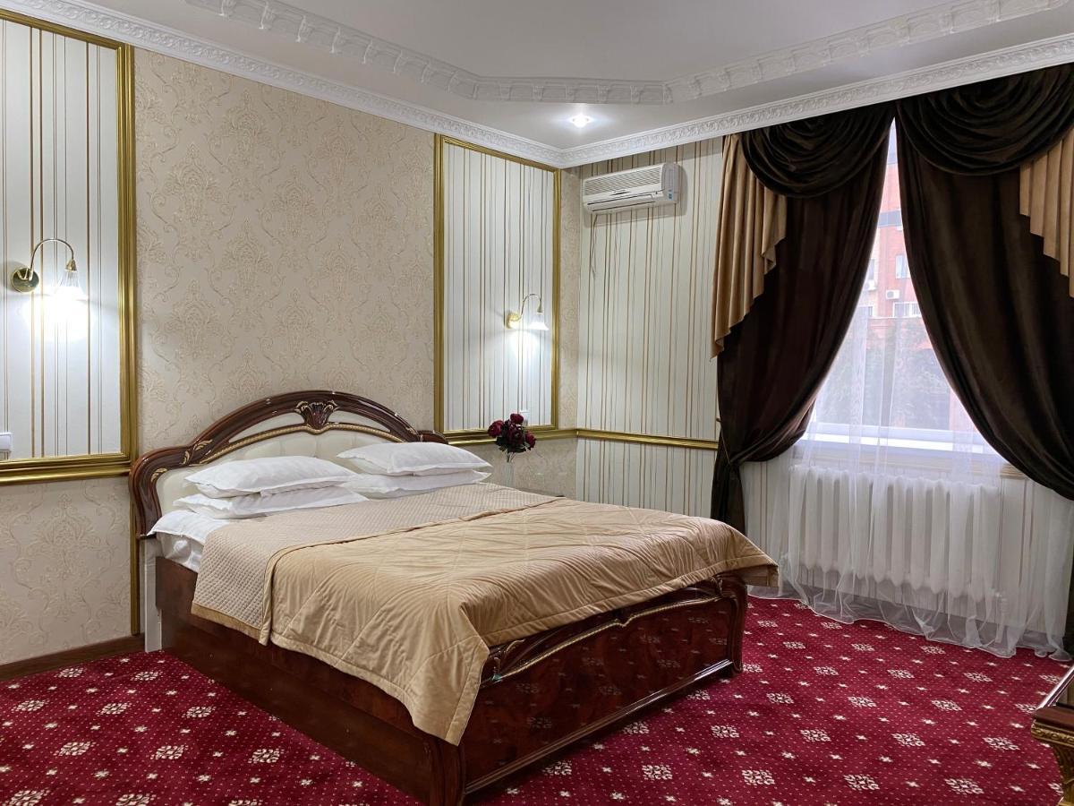 Lion Hotel Астана Екстериор снимка