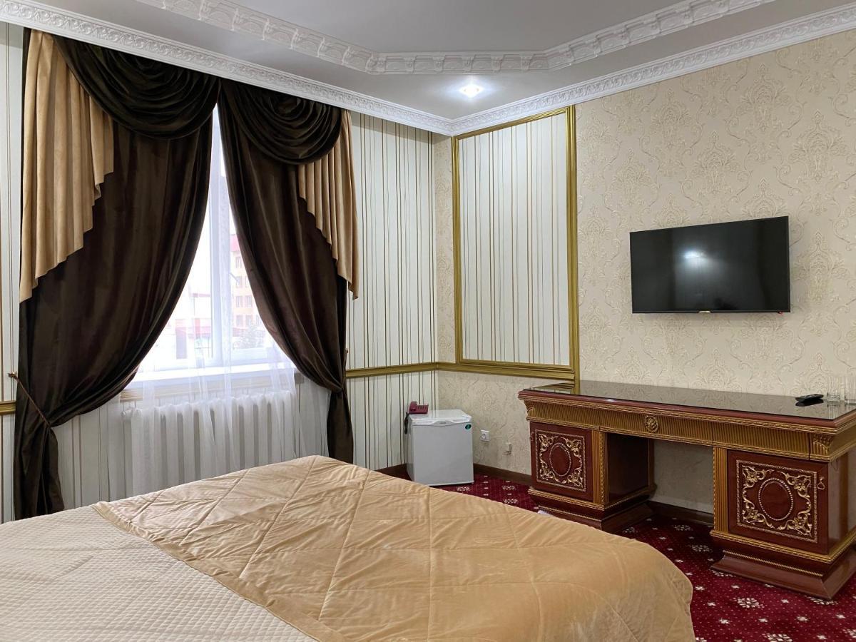 Lion Hotel Астана Екстериор снимка